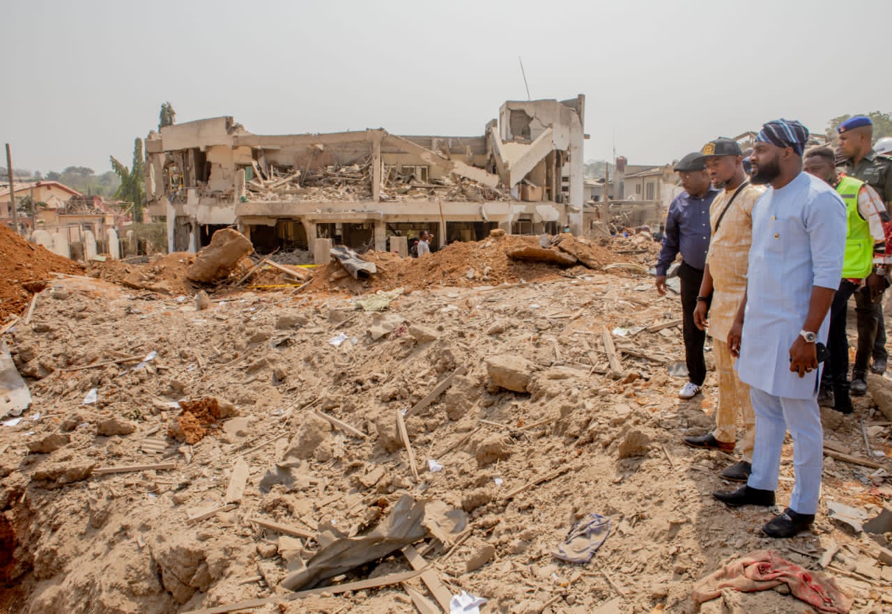 Ibadan Explosion: Oyo Speaker Visits Scene, Pledges Legislative Support For Environmental Safety Ibadan Explosion: Oyo Speaker Visits Scene, Pledges Legislative Support For Environmental Safety