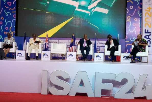 Japa Syndrome: Makinde Calls For Measures At Edu Conference