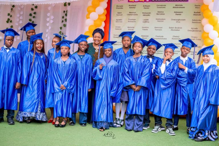 Mahnatez International School Proprietress, Hajjia Bolatito Adebisi Commends Parents, Staff For Commitment, Hard Work