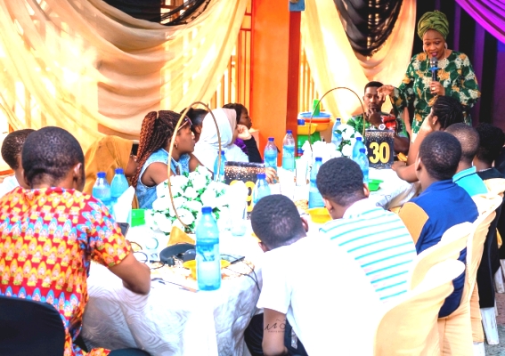 Mahnatez International School Holds Get-Together For Parting Students, Parents 