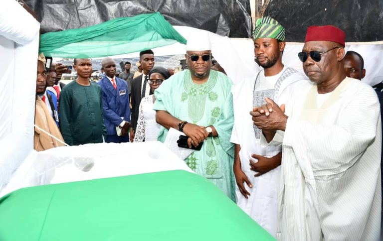 National Flag Designer, Pa Akinkunmi Buries As Oyo Govt Makes Case To Immortalize Him