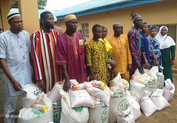 OYO-CARES Begins Distribution Of Farm Inputs To 3,660 Crop, Livestock Farmers In 26 LGAs OYO-CARES Begins Distribution Of Farm Inputs To 3,660 Crop, Livestock Farmers In 26 LGAs