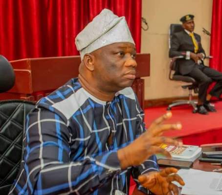 Fowokanmi Hails Makinde Over Inclusion Of New Teachers In N80,000 Minimum Wage Payment Fowokanmi Hails Makinde Over Inclusion Of New Teachers In N80,000 Minimum Wage Payment