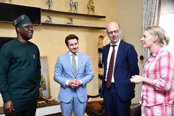 Greenhouse: Oyo Govt, Netherlands To Collaborate On Tomato Production Greenhouse: Oyo Govt, Netherlands To Collaborate On Tomato Production