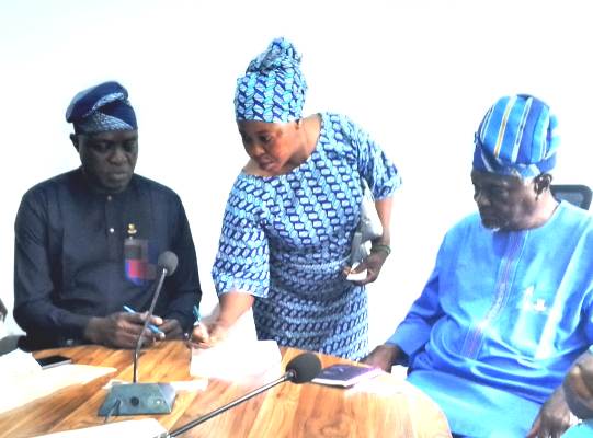 Oyo Govt Compensates Victims Of Circular Road  With N600m