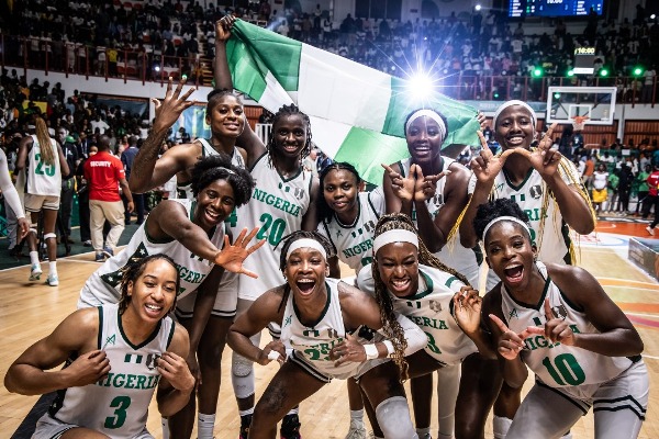 Afrobasket: Tinubu Rewards D’Tigress With National Awards, Cash Afrobasket: Tinubu Rewards D’Tigress With National Awards, Cash