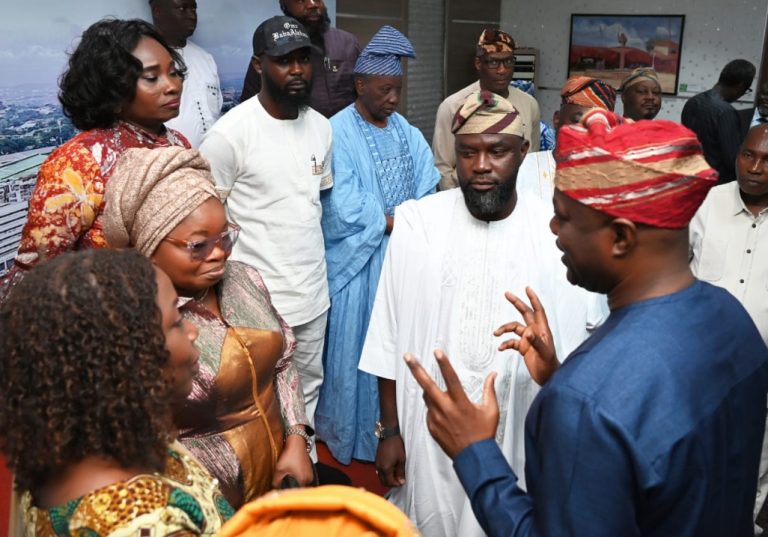 Makinde Inaugurates Anniversary Planning Committee For Oyo State @50