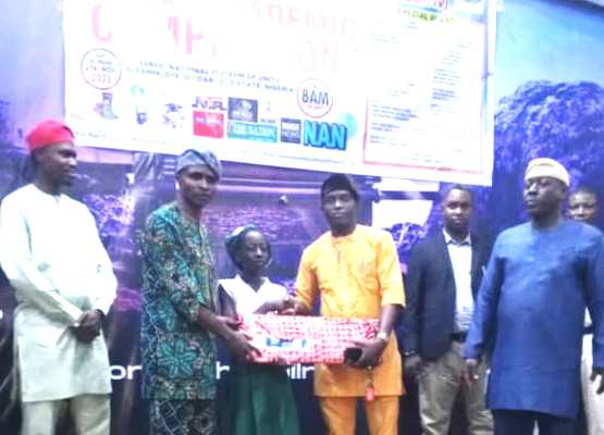 Journalist Ogunbusola Honours TUC, SWAN, Over 20 Personalities At School Competition