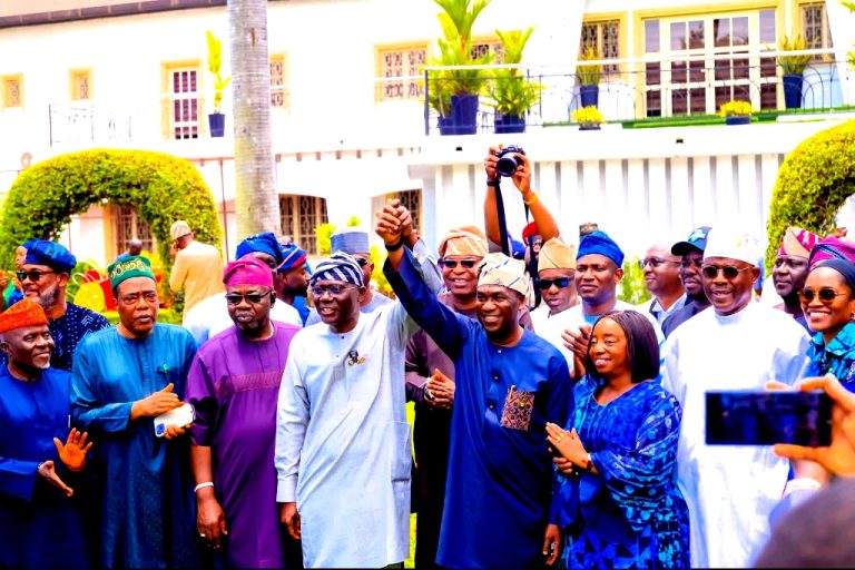 2027: Sanwo-Olu Endorses Deputy As Lagos Consensus Candidate