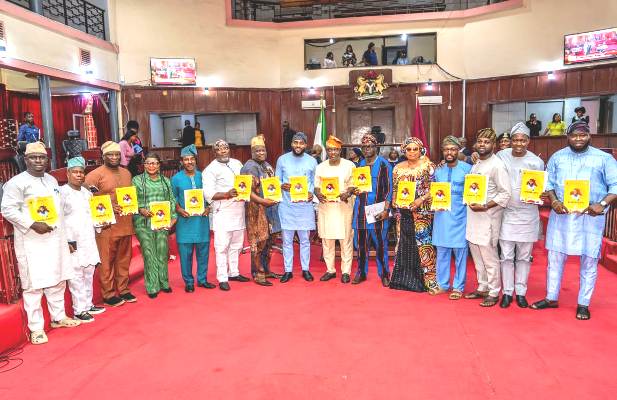 Oyo Assembly PDP Caucus Endorses Ogundoyin’s Governorship Bid