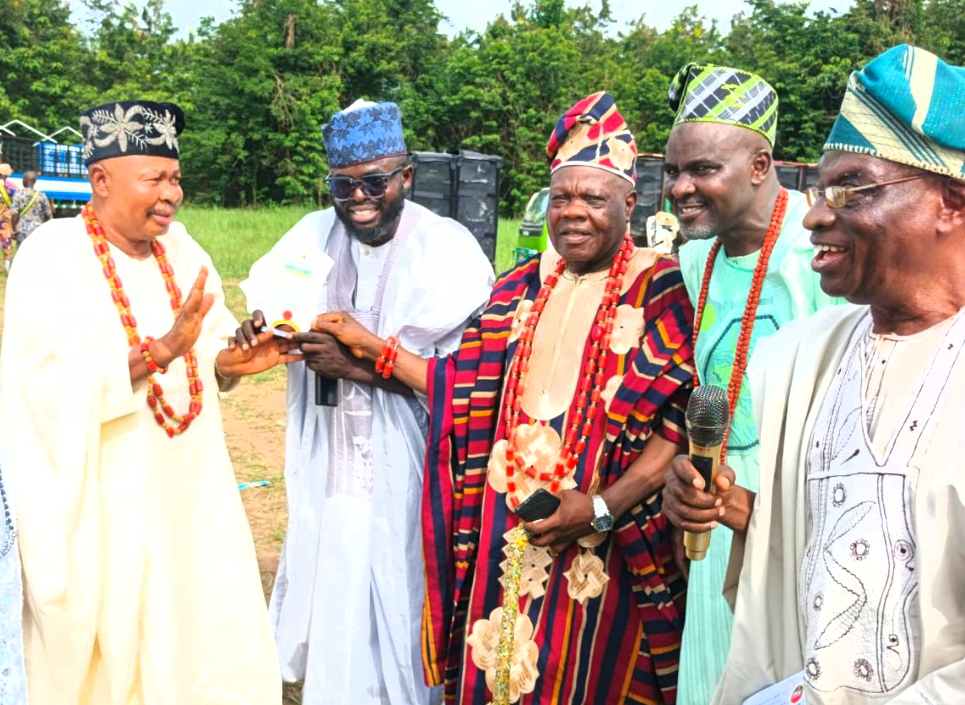 Council Of Baales Honours Hassan Giwa With Religious Harmony, Humanity Award Council Of Baales Honours Hassan Giwa With Religious Harmony, Humanity Award