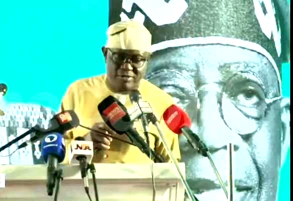 Wike challenges APC